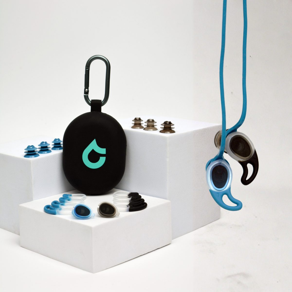 SEAR Plugs V2 with the full set of wings, tips, leash and case